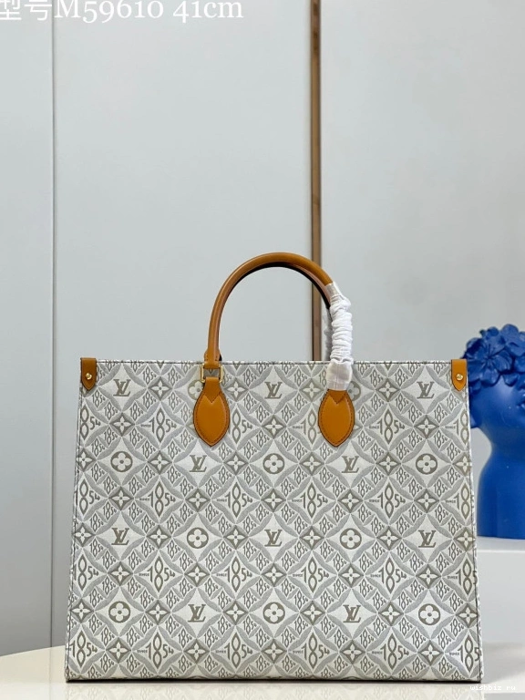 WIS ONTHEGO GM VUITTON LOUIS 0707